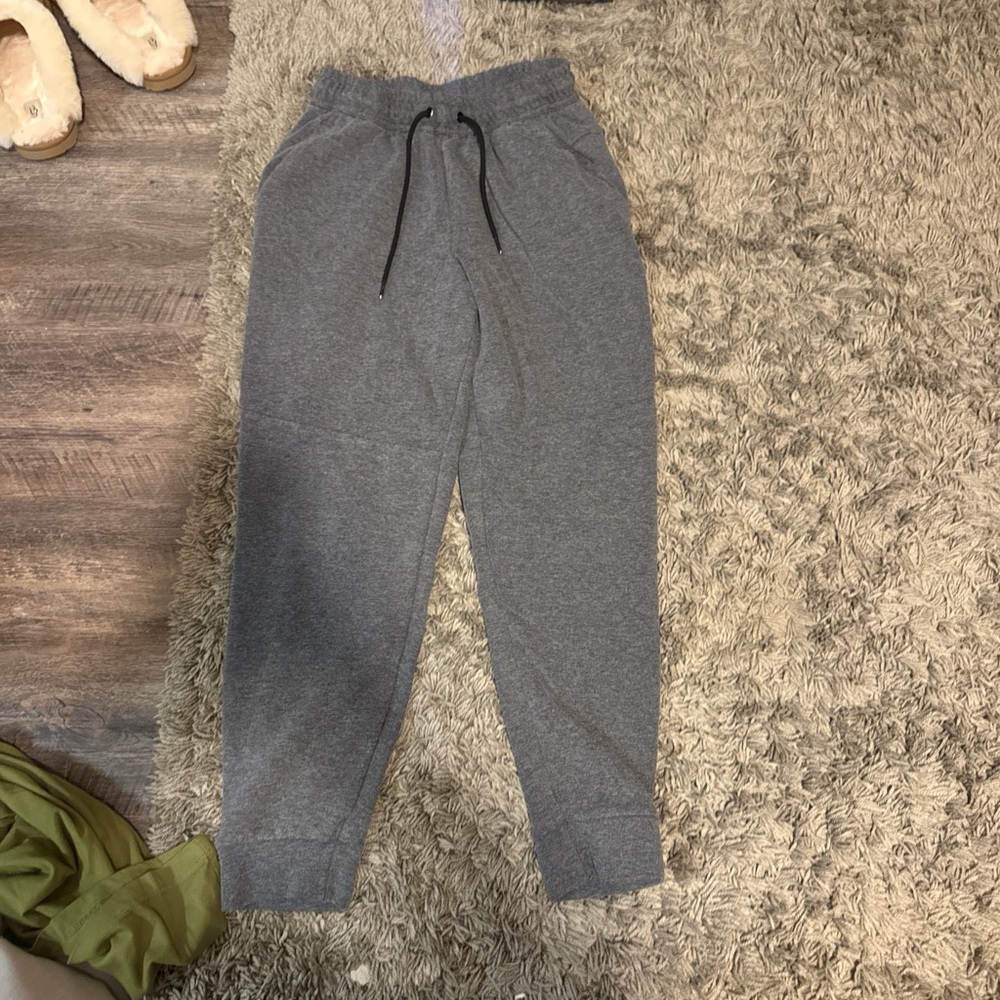 Gray Men’s Jogger Pants